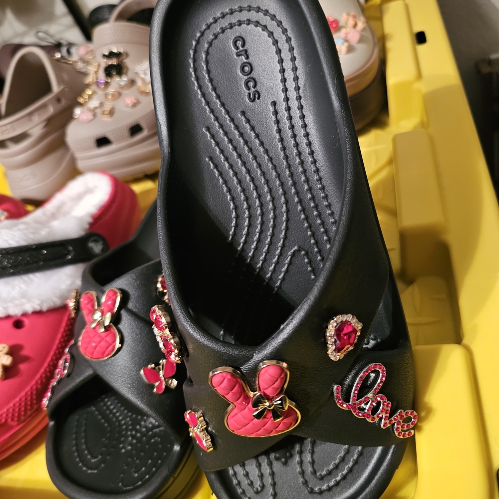 ❤️Effortless Edge! Custom Black Classic Cross Strap Crocs! - Picture 2 of 8